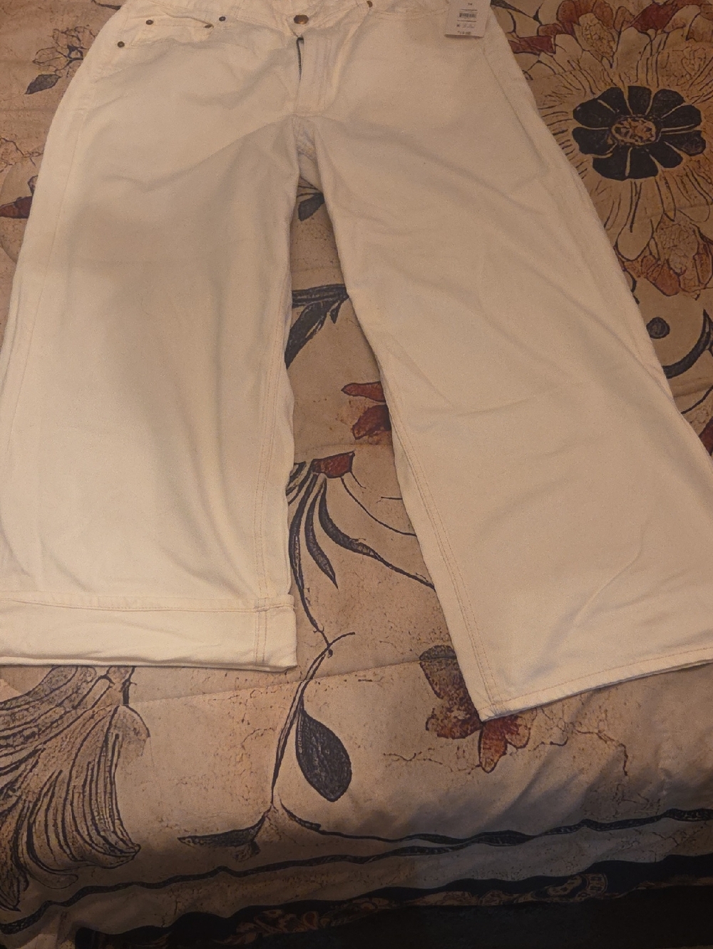 Time and Tru White Wide Leg Jeans